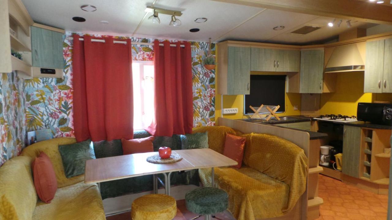 Mobil Home Chez Julie Verchaix Eksteriør billede